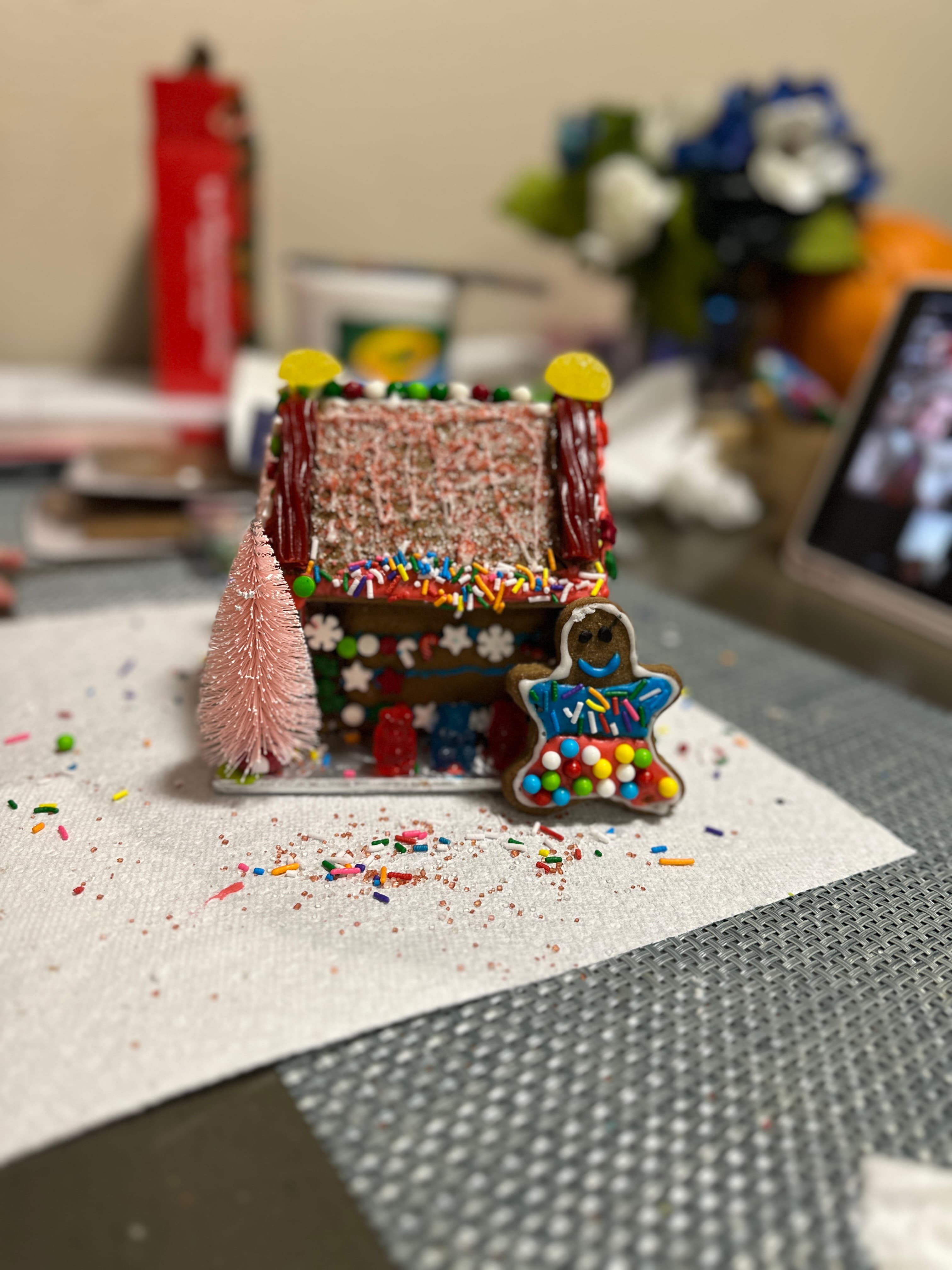 Creative gingerbread house design